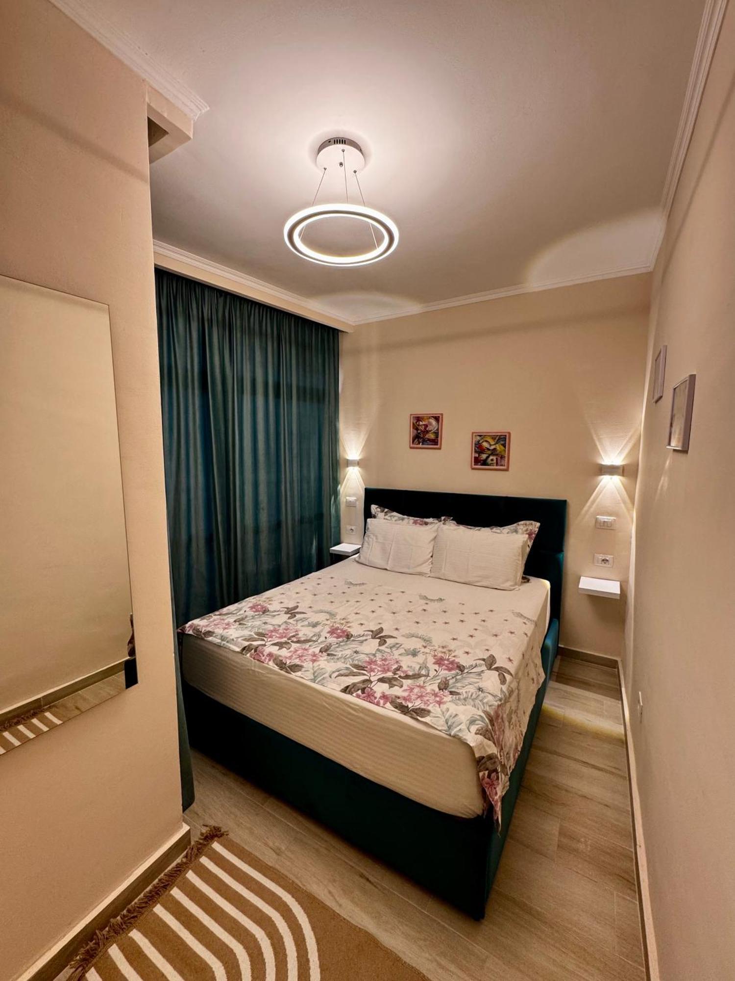 Klar Apartment Few Steps From The Beach Дуррес Екстер'єр фото
